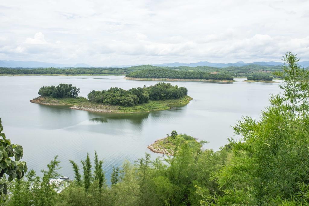 Thawsi Lake Hill Si Sawat Exterior photo